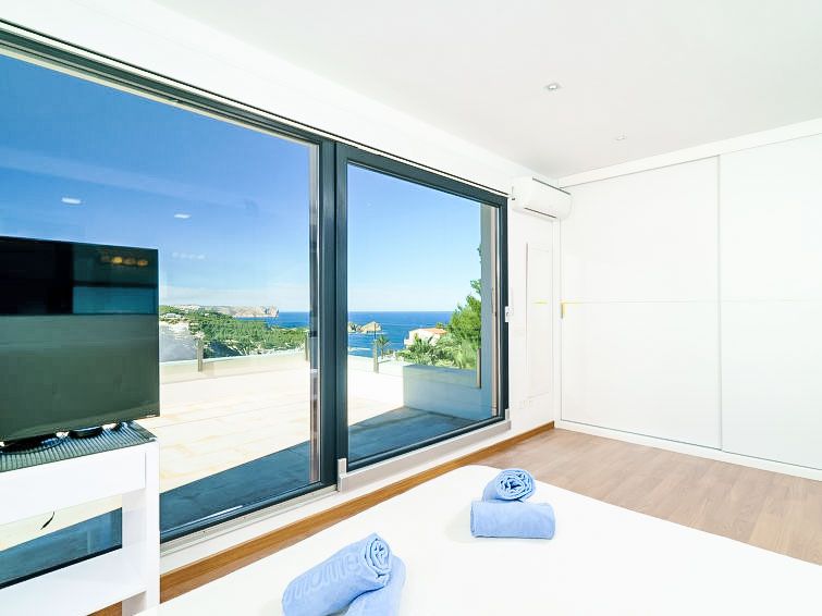 Solymar photo 9