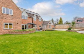 House in Gloucestershire reviews