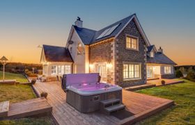 House in The Highlands reviews
