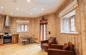The Hen House reviews