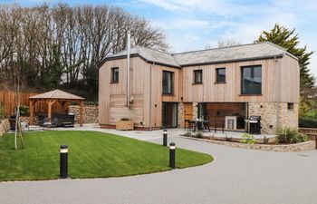 The Granary at Boskensoe Barns