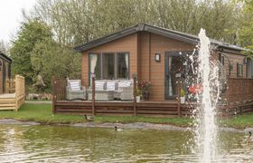 Loluke Lodge on The Lake