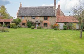 Manor Farm House reviews