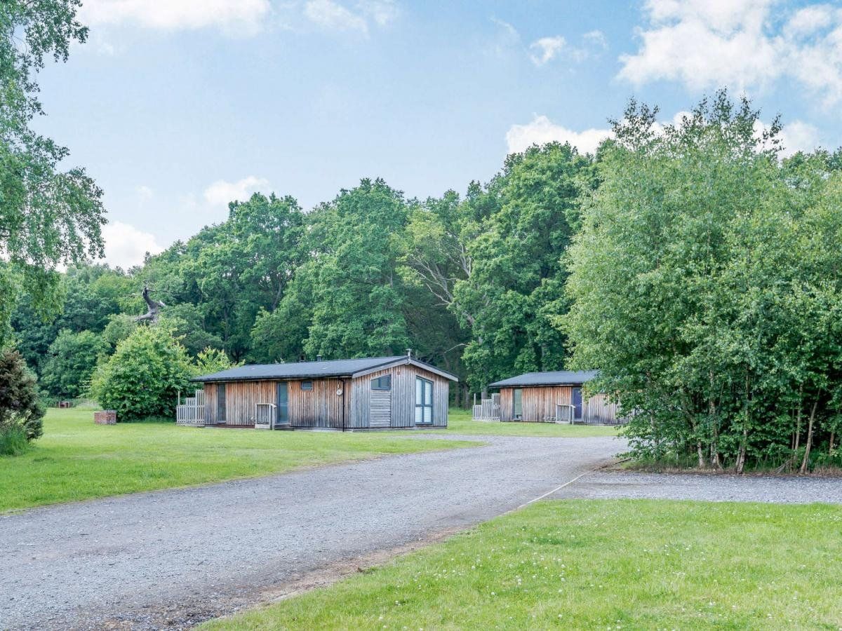 Log Cabin in Nottinghamshire photo 1