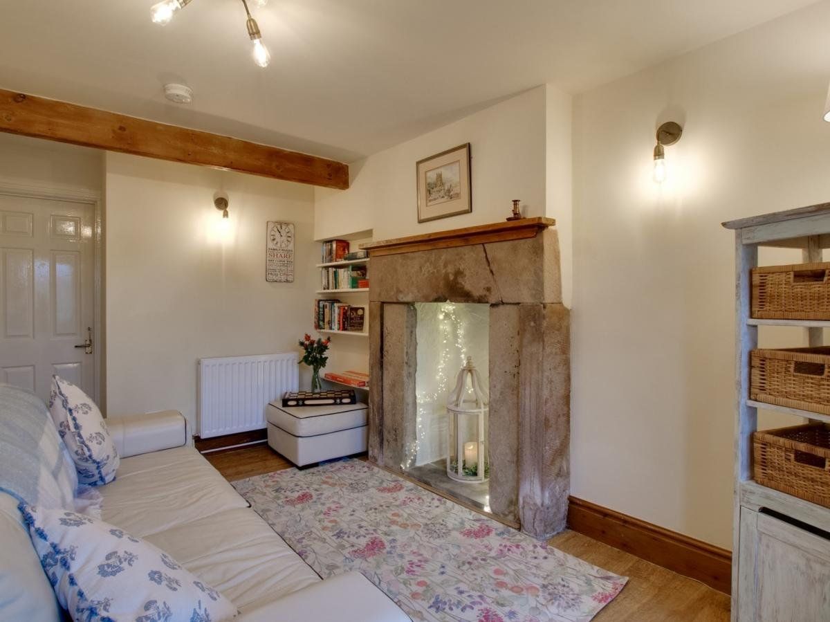 Cottage in Derbyshire photo 5