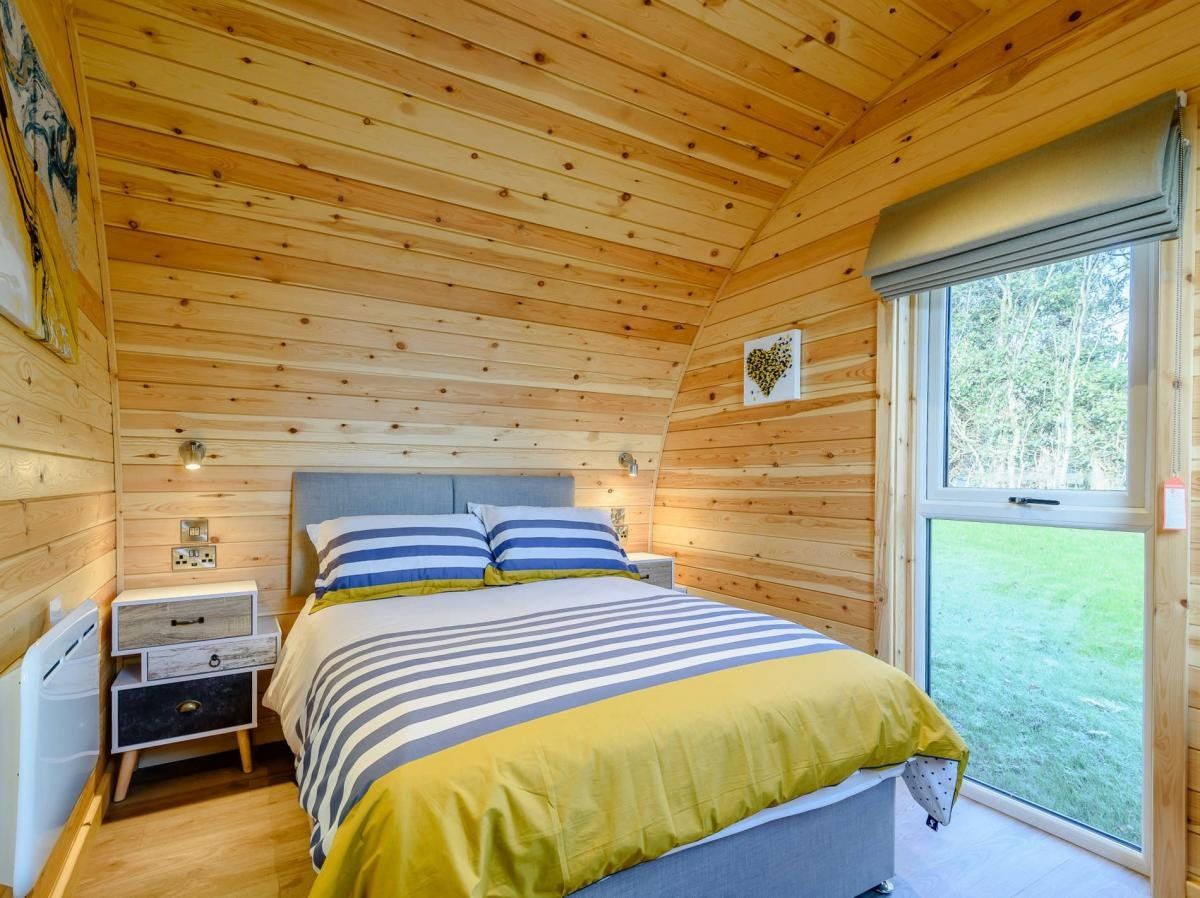 Cottage in Derbyshire photo 10