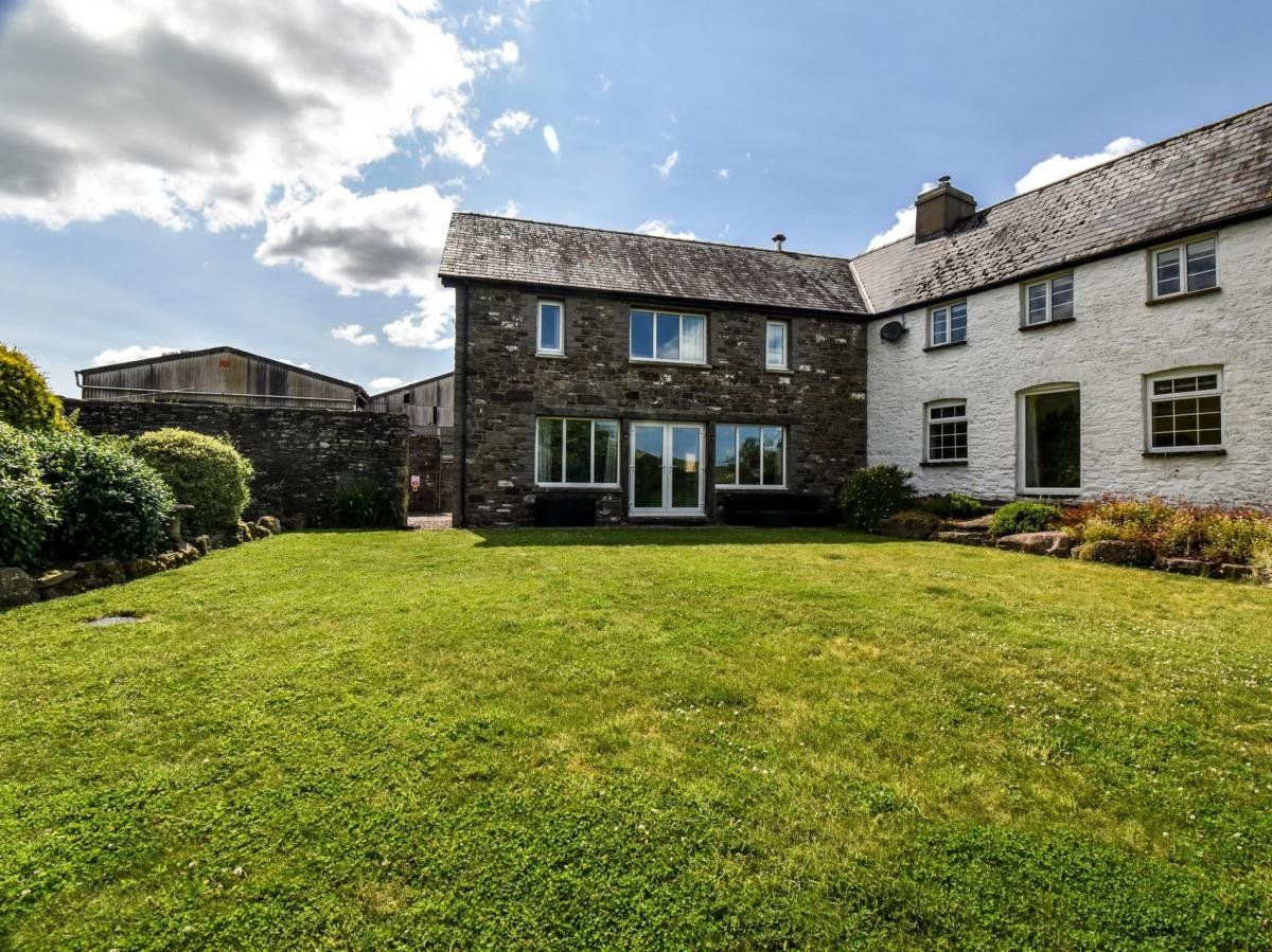 Cottage in Mid Wales photo 1
