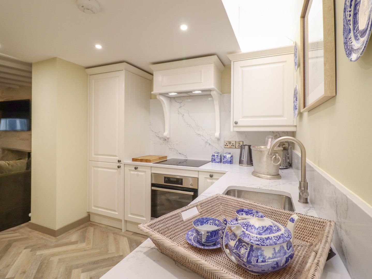 14 Crown Lane photo 8
