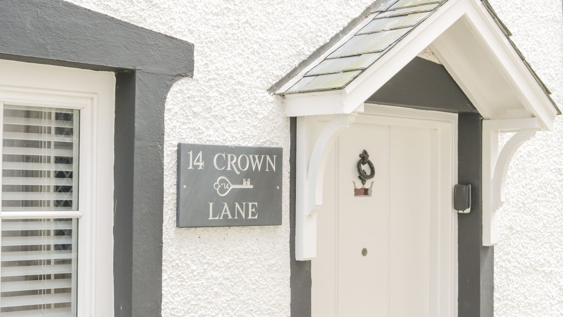 14 Crown Lane photo 2