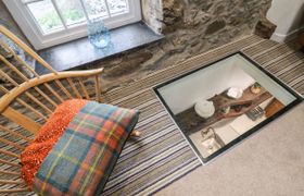 Plas Glan Yr Afon