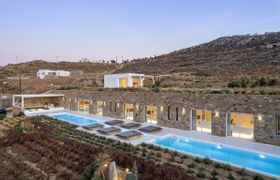 Mykonos Moments reviews