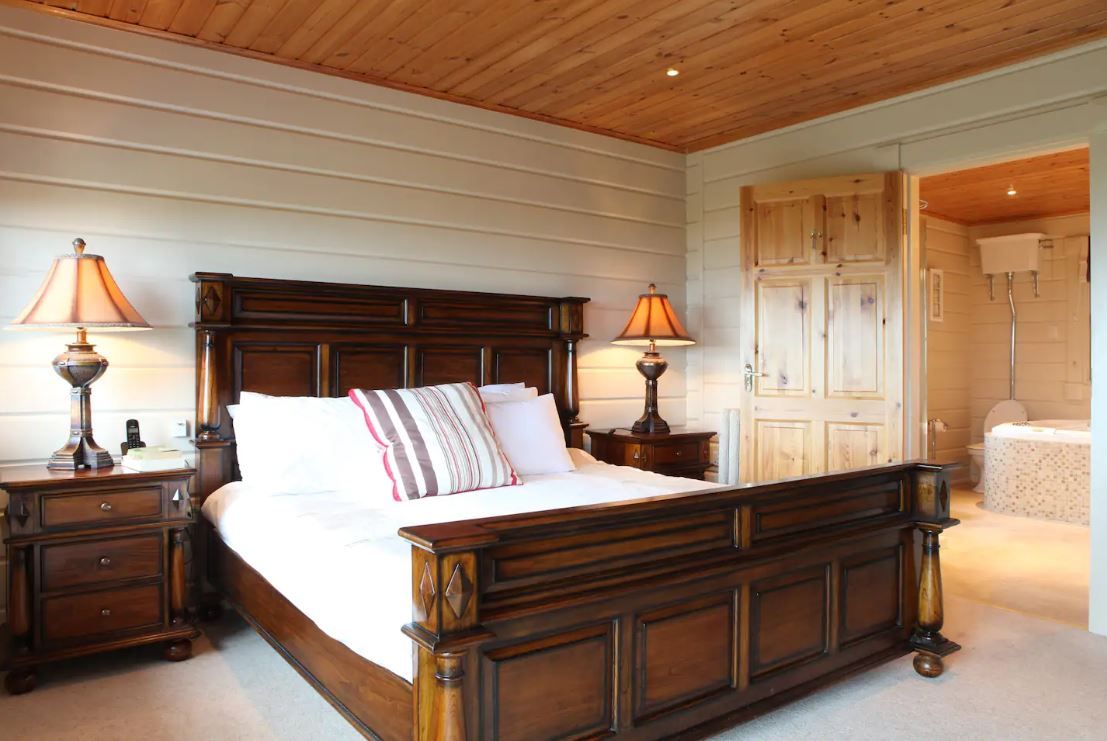 Luxury Kinsale Bay photo 10