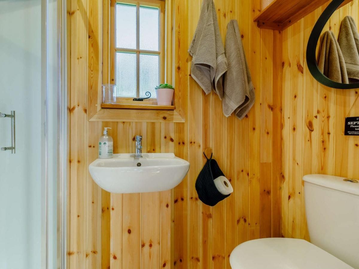 Cottage in Somerset photo 9