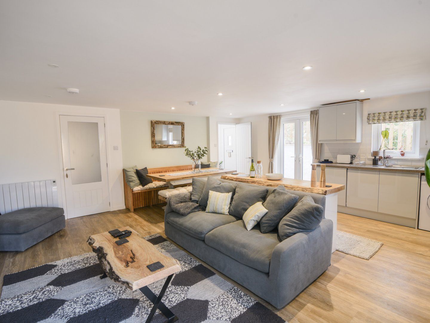 Abode photo 4