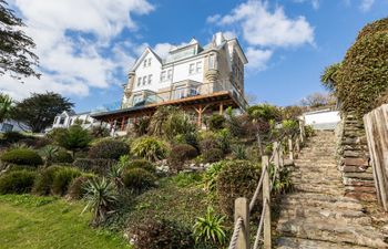 The Tower, 5 Corisande Manor