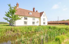 South Grange House & Cottage