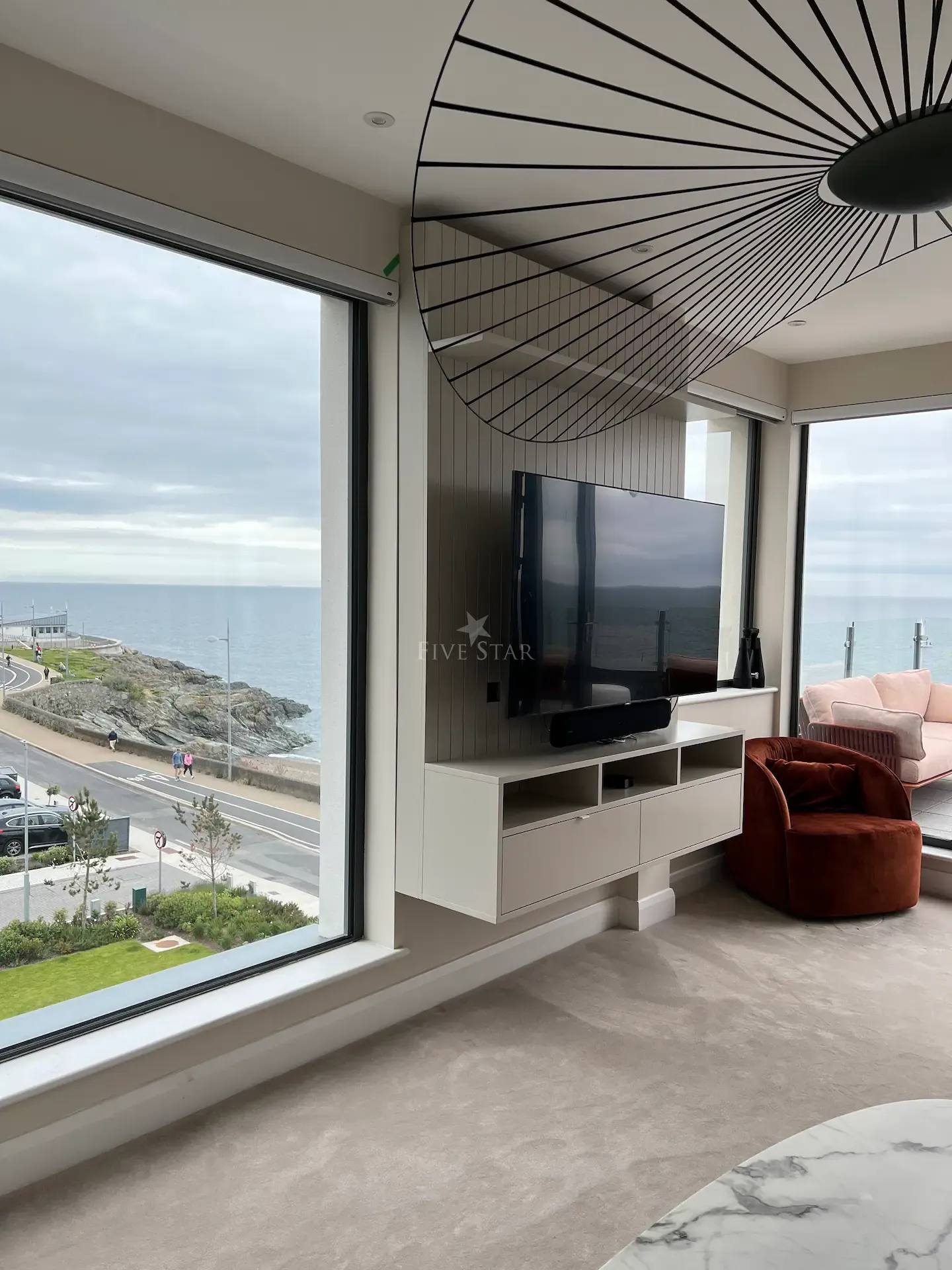 Family Sea View Greystones photo 25