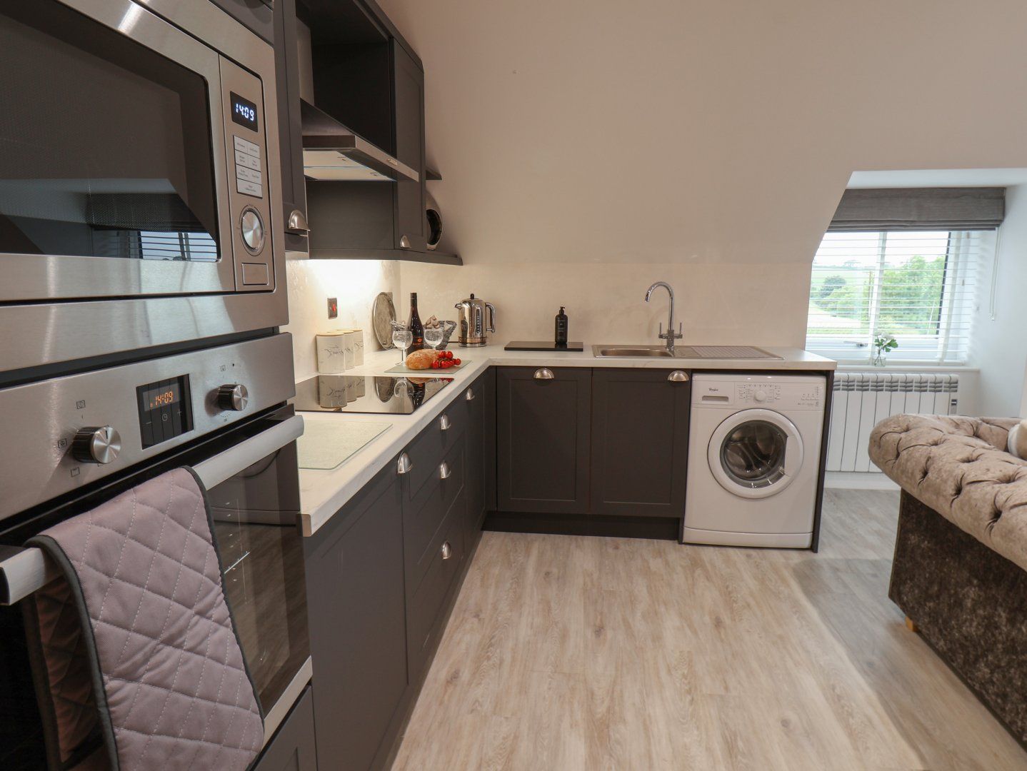 Brambles Apartment photo 8