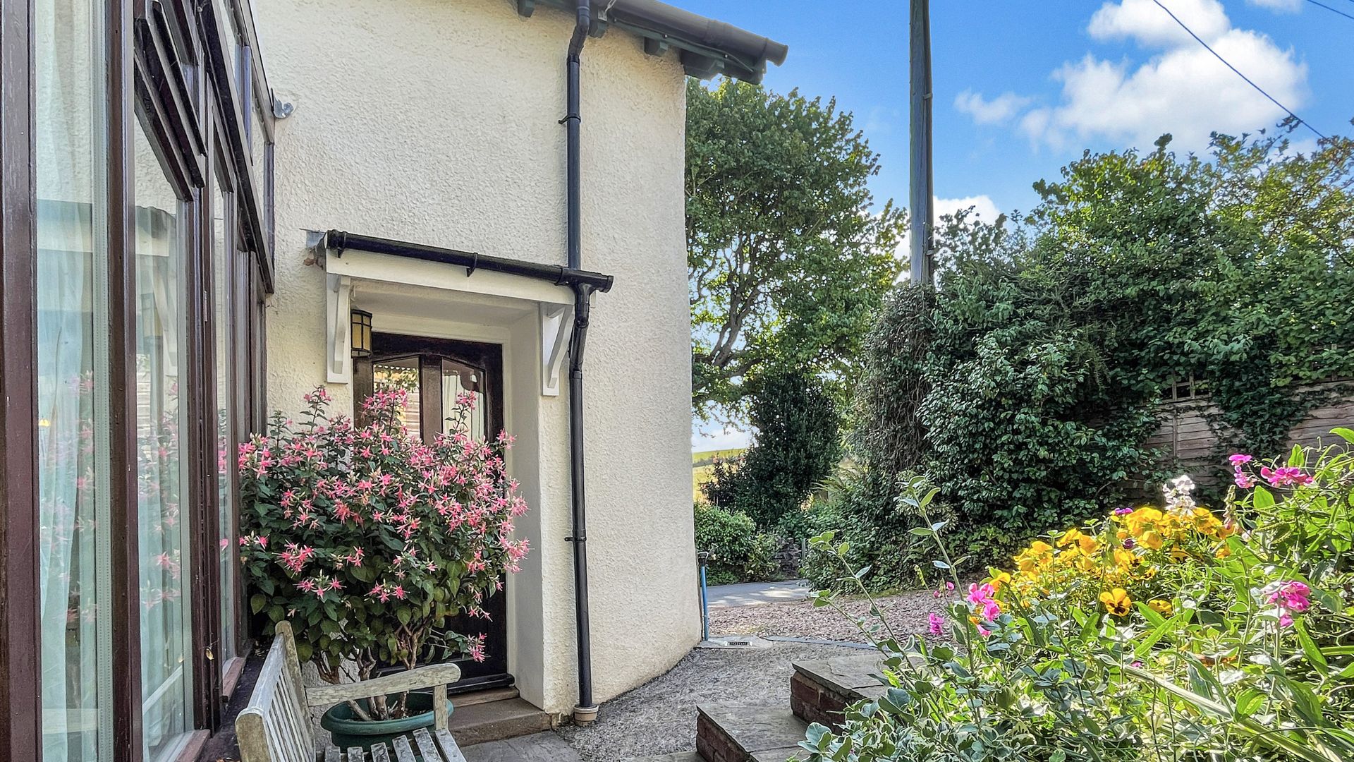 Forge Cottage, Wootton Courtenay photo 7
