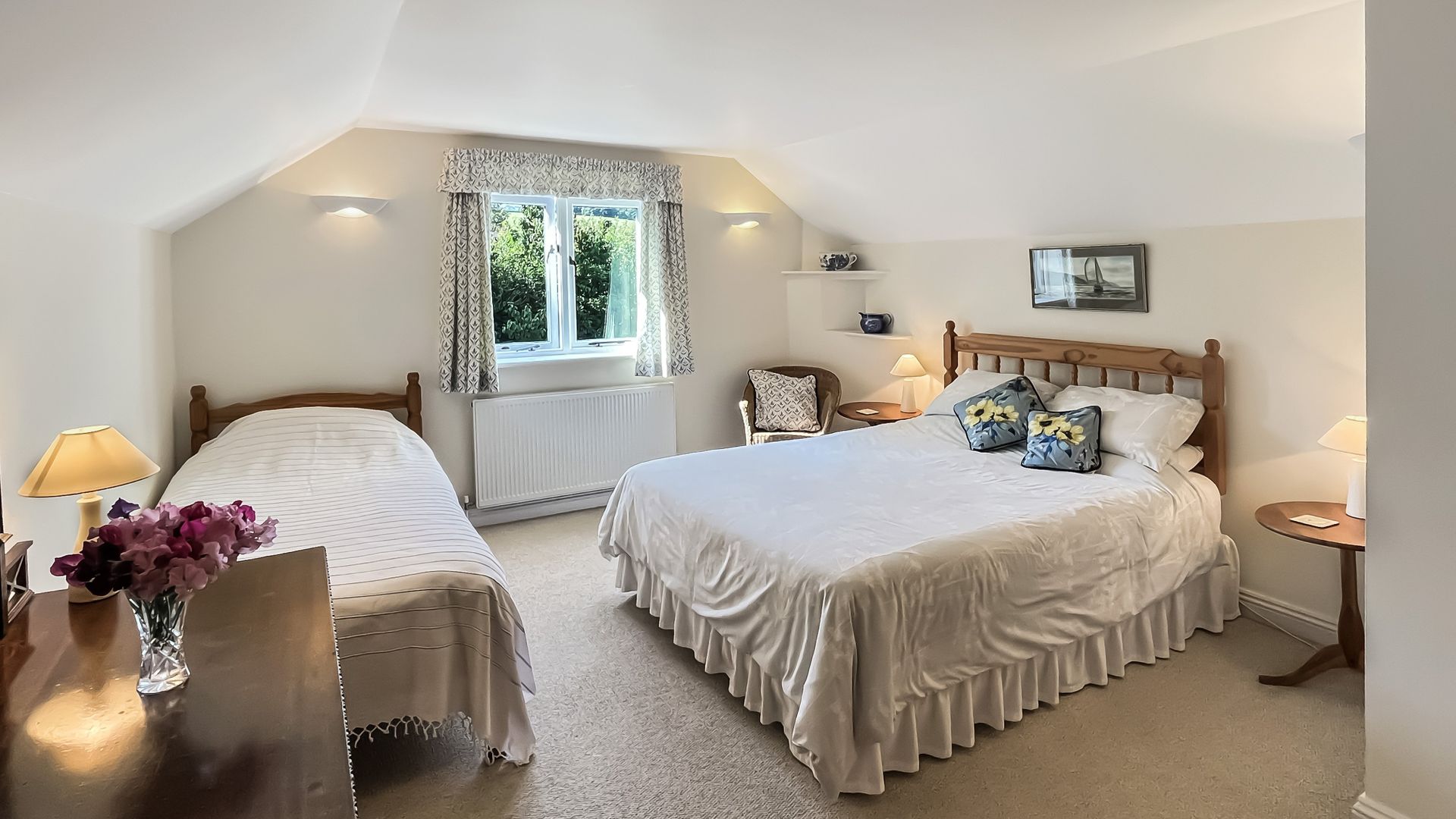 Forge Cottage, Wootton Courtenay photo 2