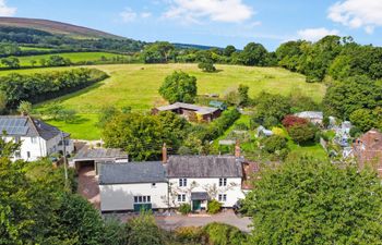 Forge Cottage, Wootton Courtenay