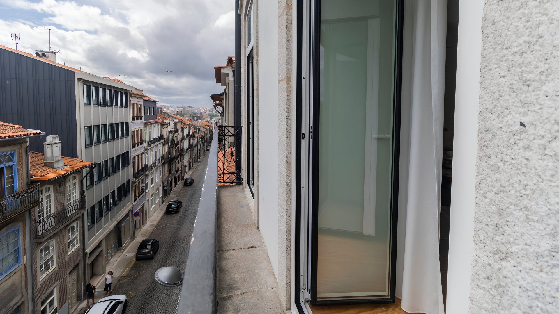 Charming Almada Retreat photo 3