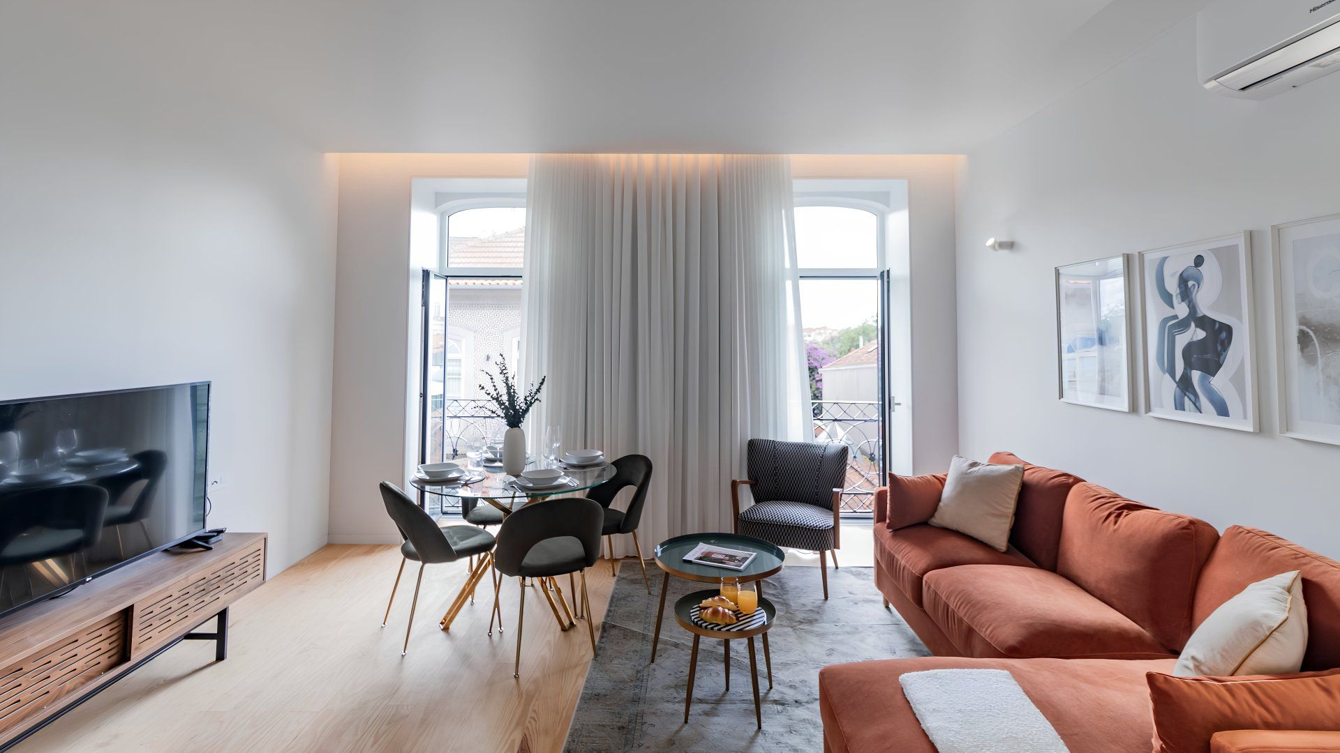 Charming Almada Retreat photo 6