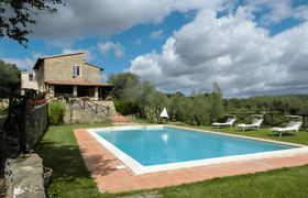 Tuscan Villa reviews
