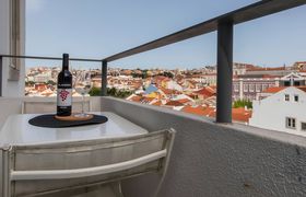 Lisbon in the Sun reviews