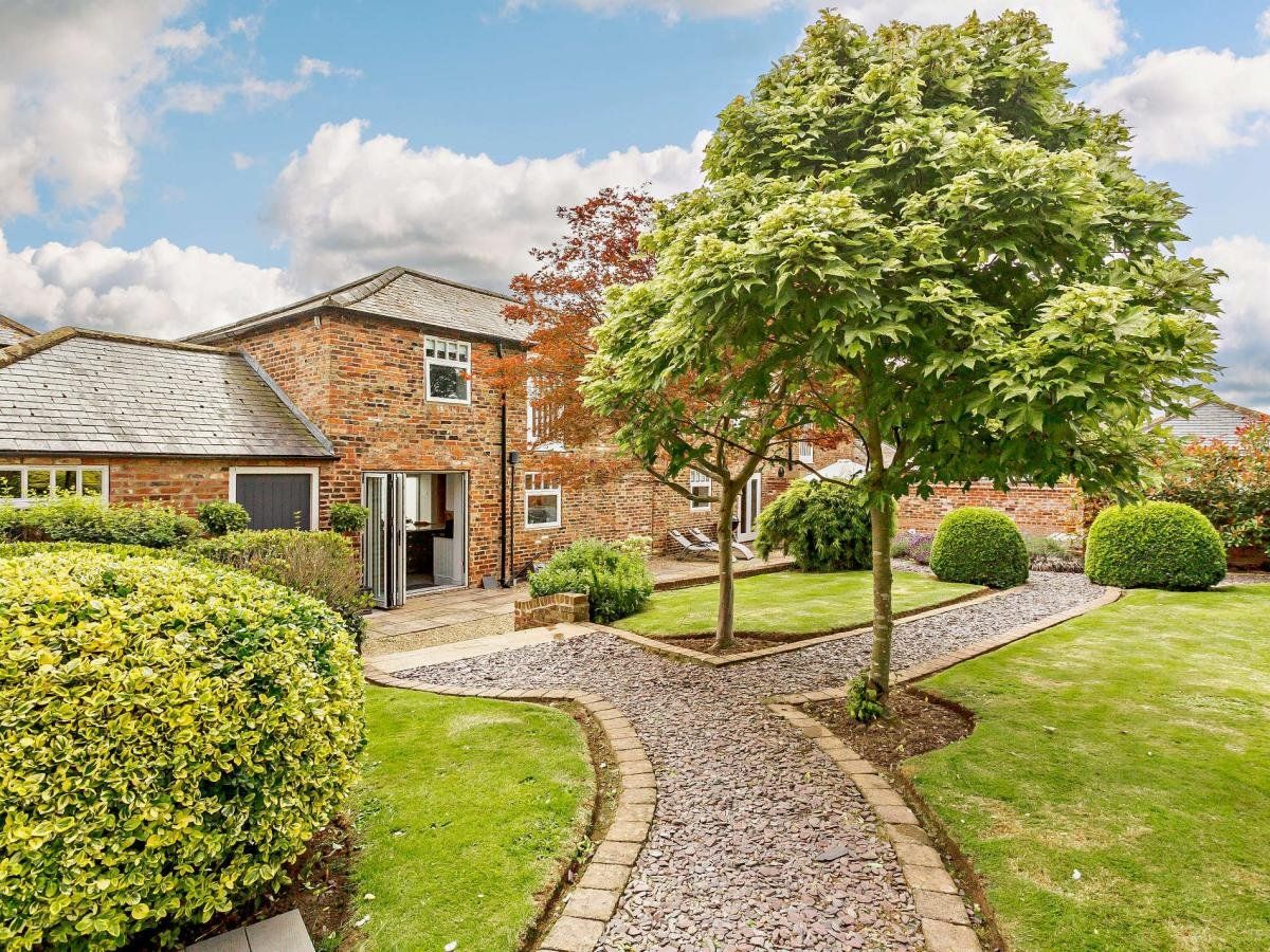 Cottage in East Riding photo 4