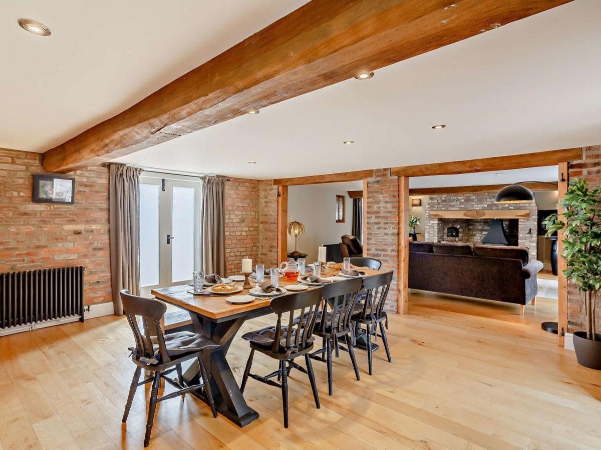 Cottage in East Riding photo 8