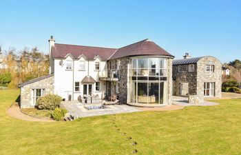 Mansion by the Connemara coast