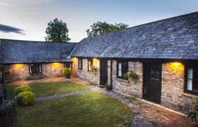 The Long Barn nr Huntsham