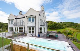 Llanlliana Coastal Retreat reviews