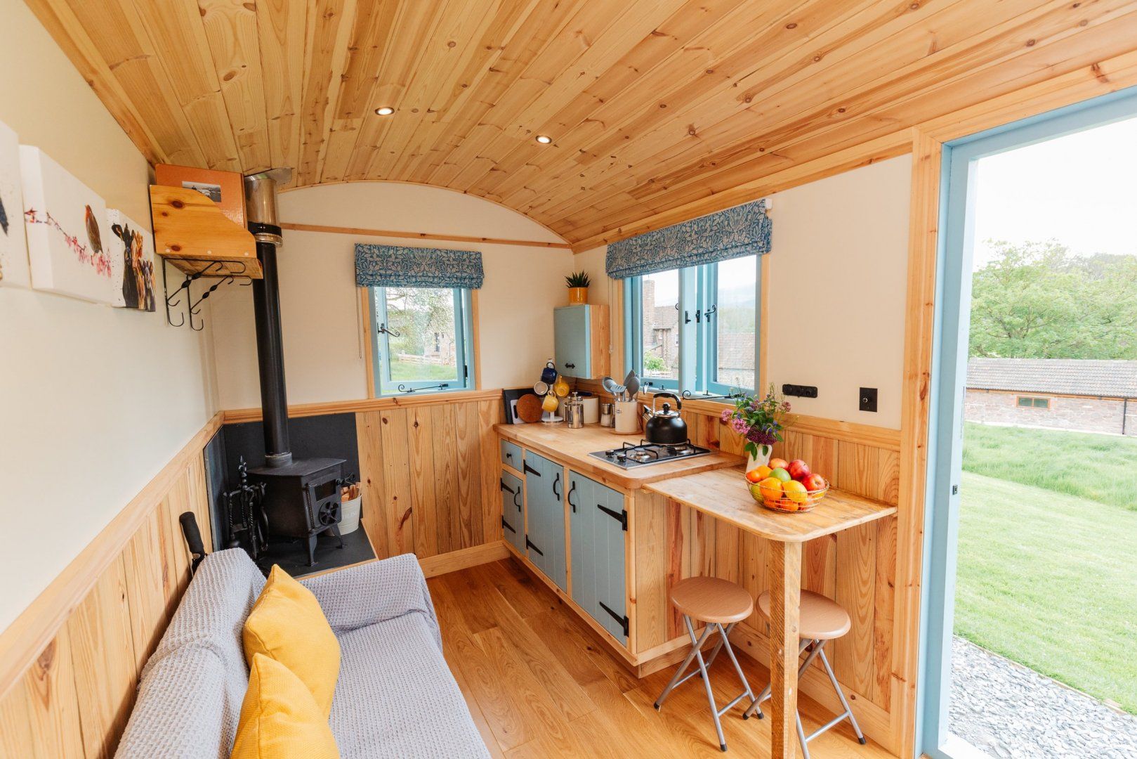 Victoria Hut, Allerford photo 4