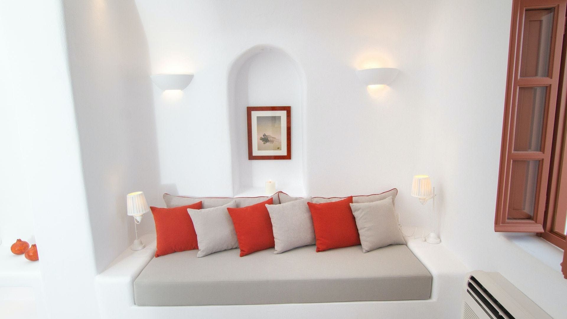 Charming Caldera Retreat photo 10