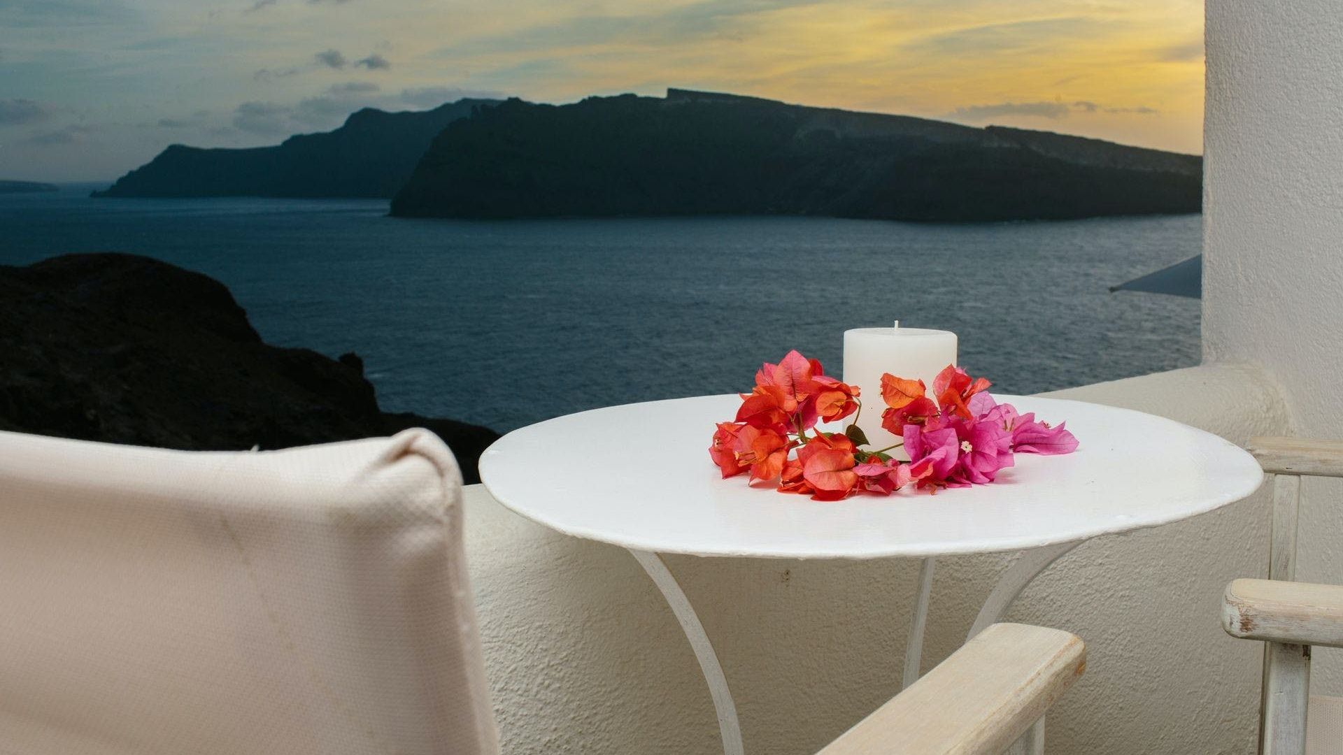 Postcard from Oia photo 7