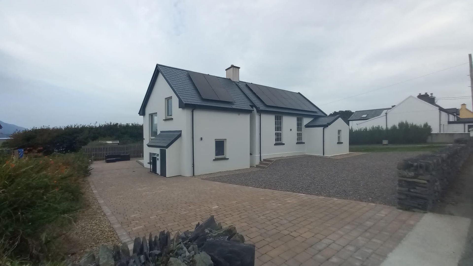 Modern Living in Nightstown Valentia Island photo 6