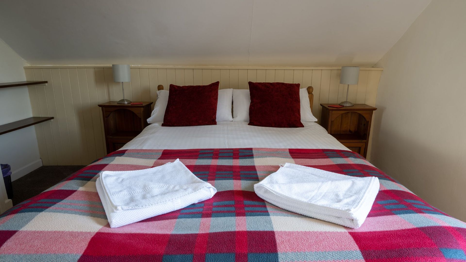 Quarme Cottage, Wheddon Cross photo 9