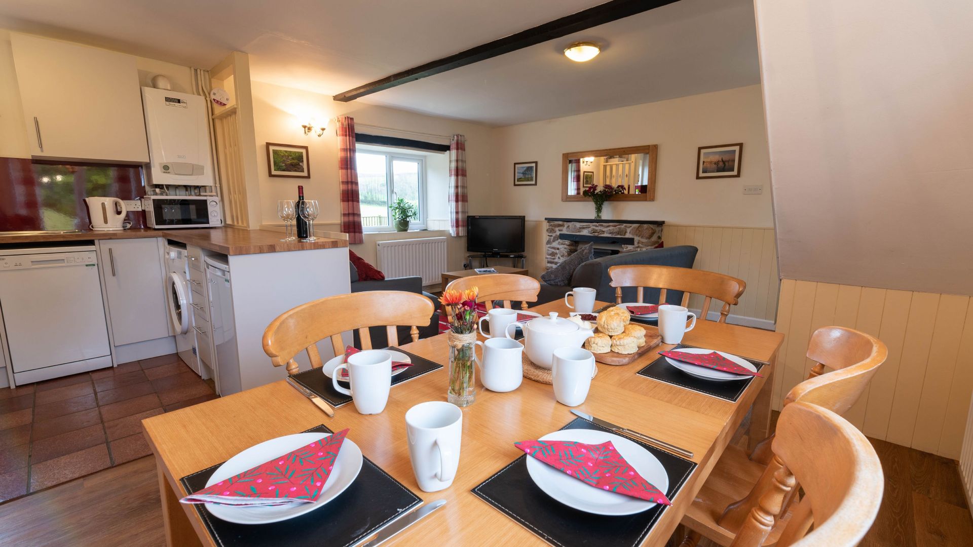 Quarme Cottage, Wheddon Cross photo 8