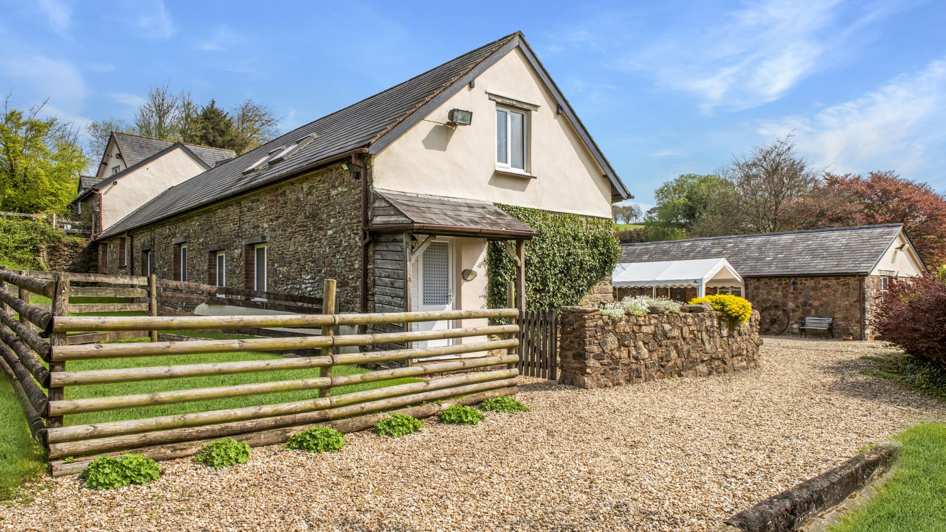 Quarme Cottage, Wheddon Cross photo 1