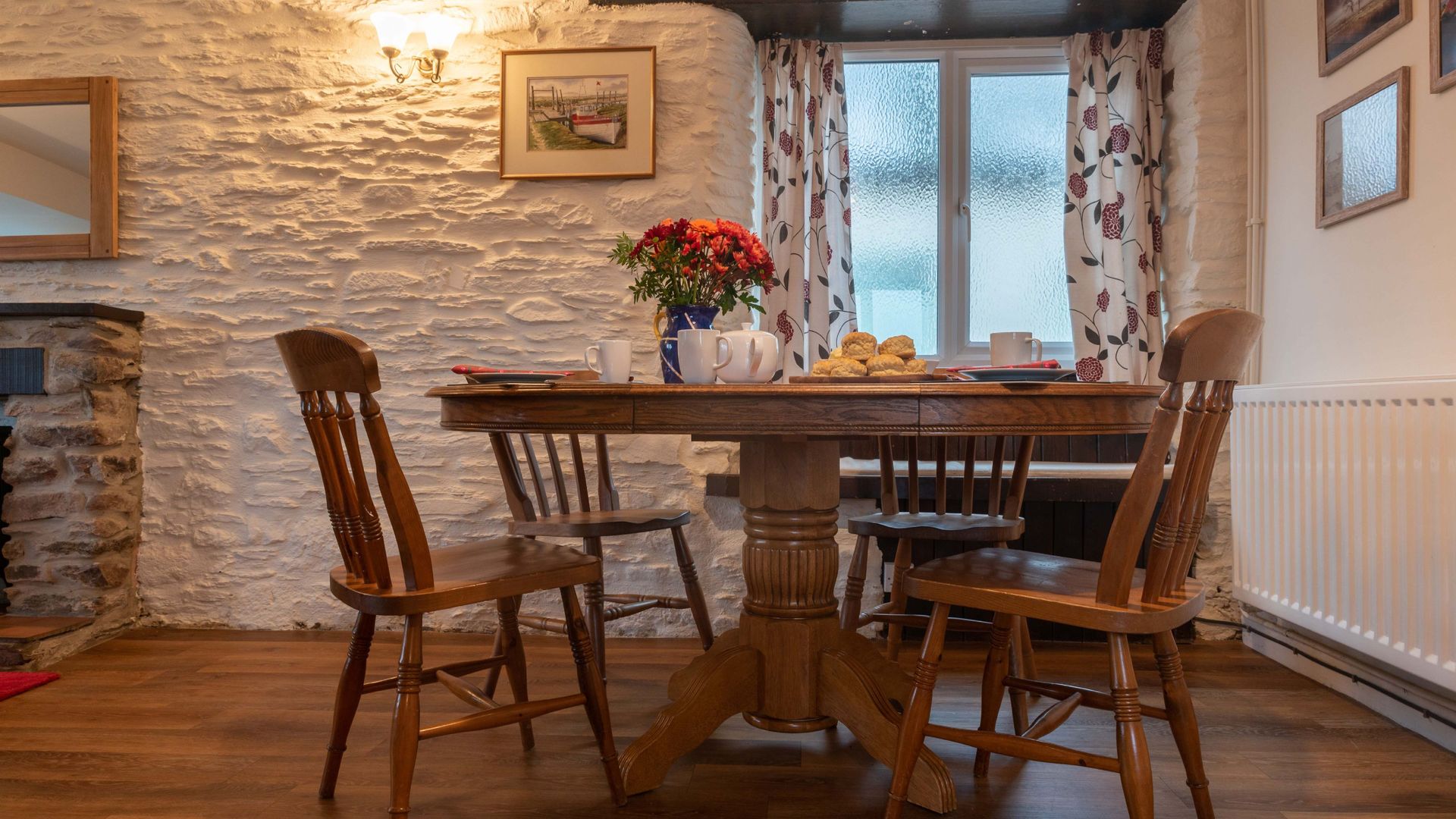 Dunkery Cottage, Wheddon Cross photo 5