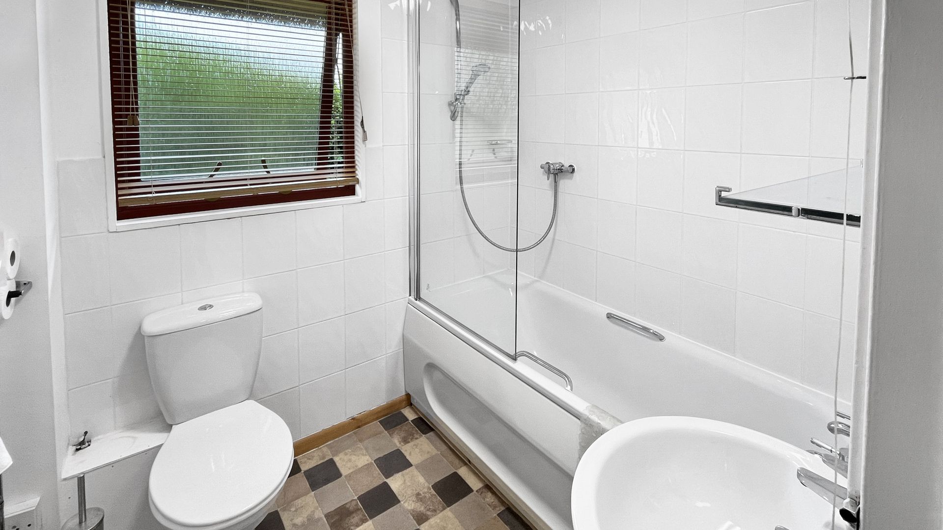 Laburnum Lodge♿ photo 7