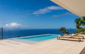 Tranquil Coast Villa reviews