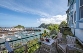 St Agnes, Sleeps 10 reviews