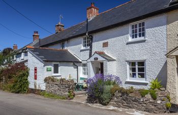 Syms Cottage, Cutcombe