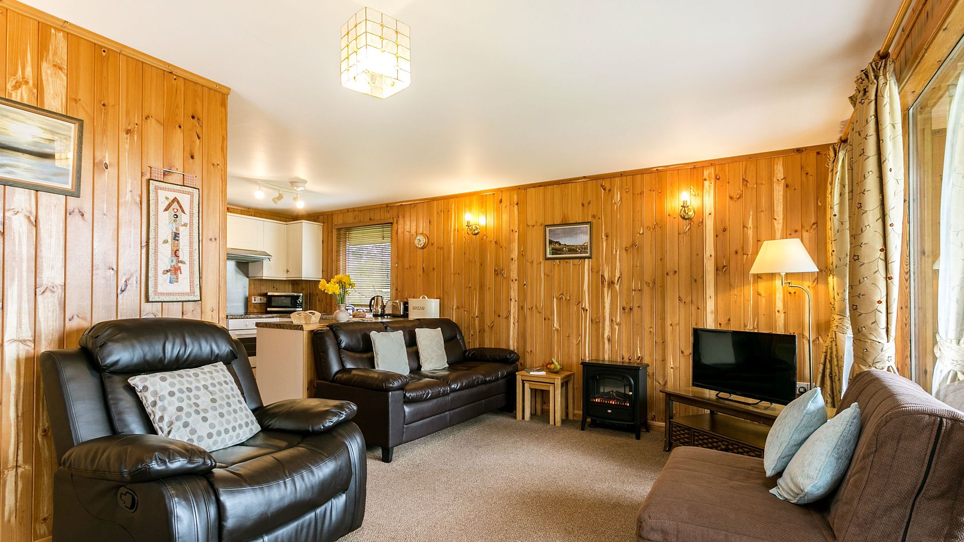 Yew Tree Lodge photo 2