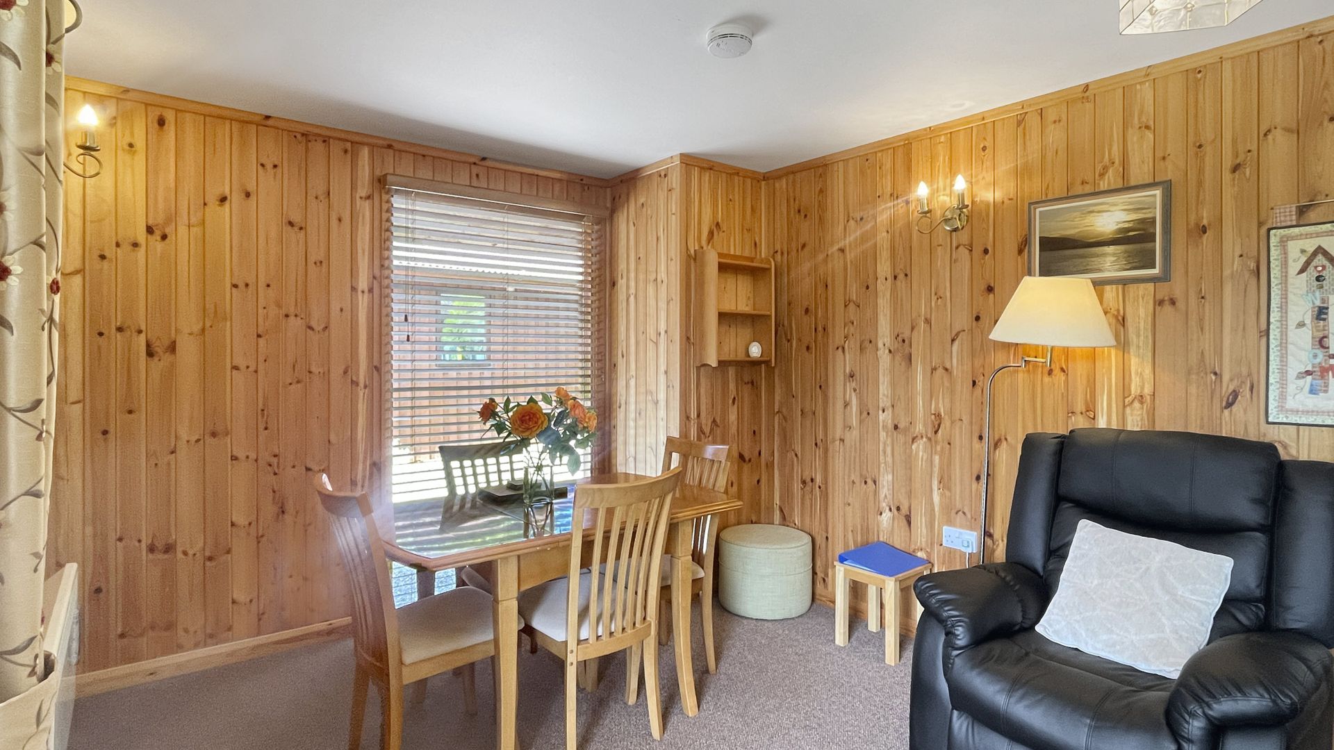 Yew Tree Lodge photo 5