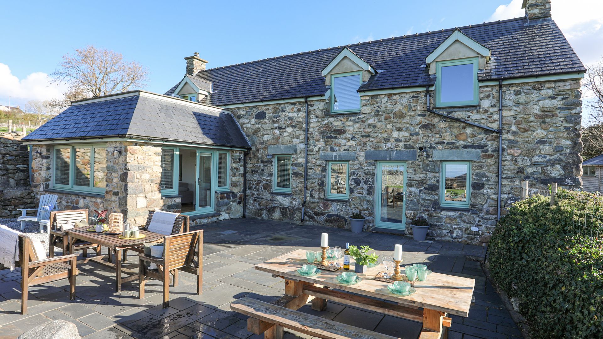 Glanrafon photo 1