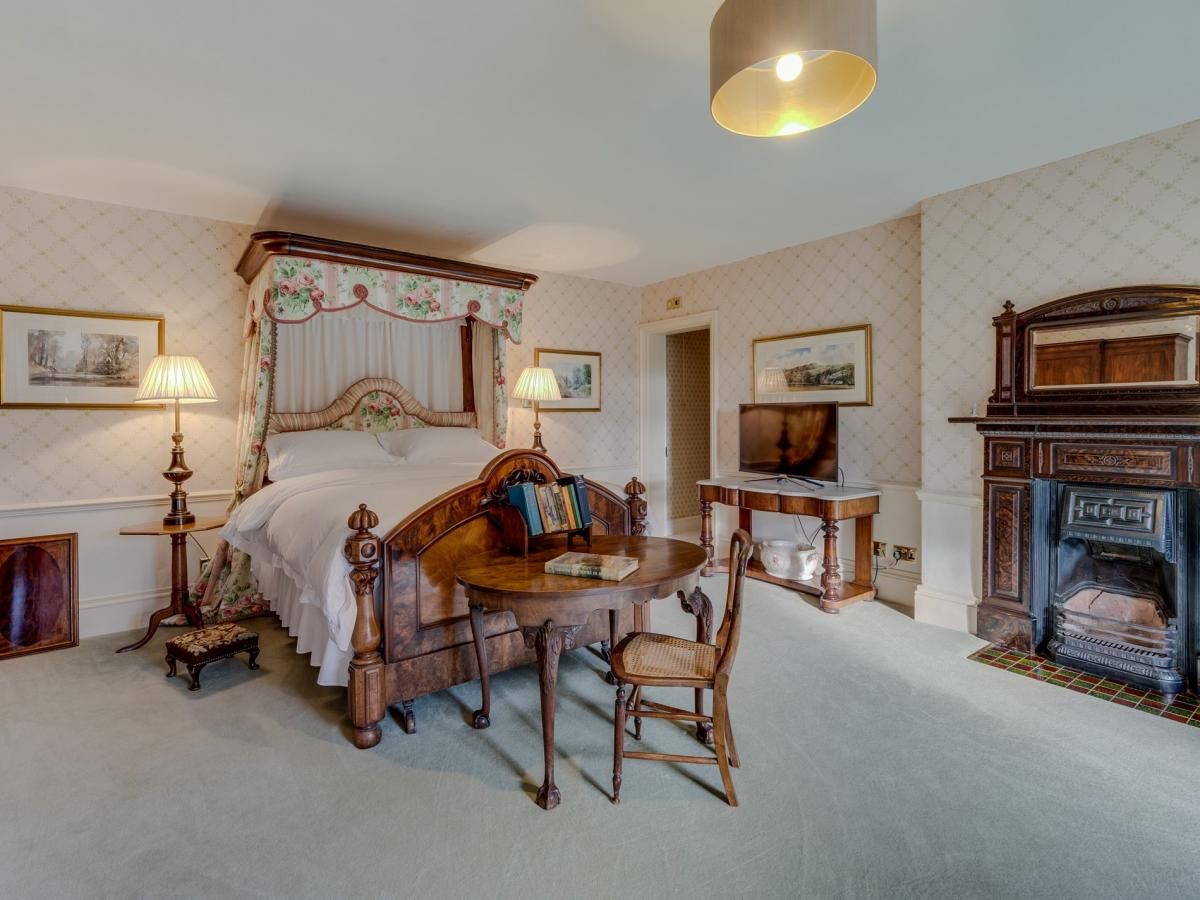 House in Staffordshire photo 5